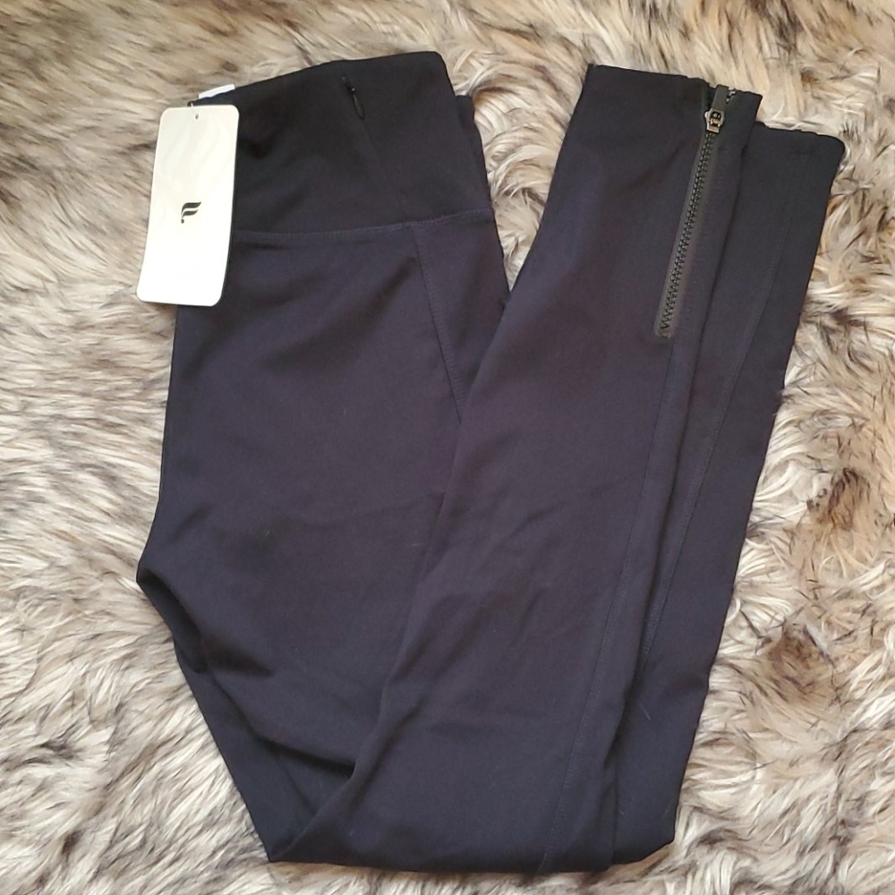 Fabletics Trinity High-Waisted Utility leggings